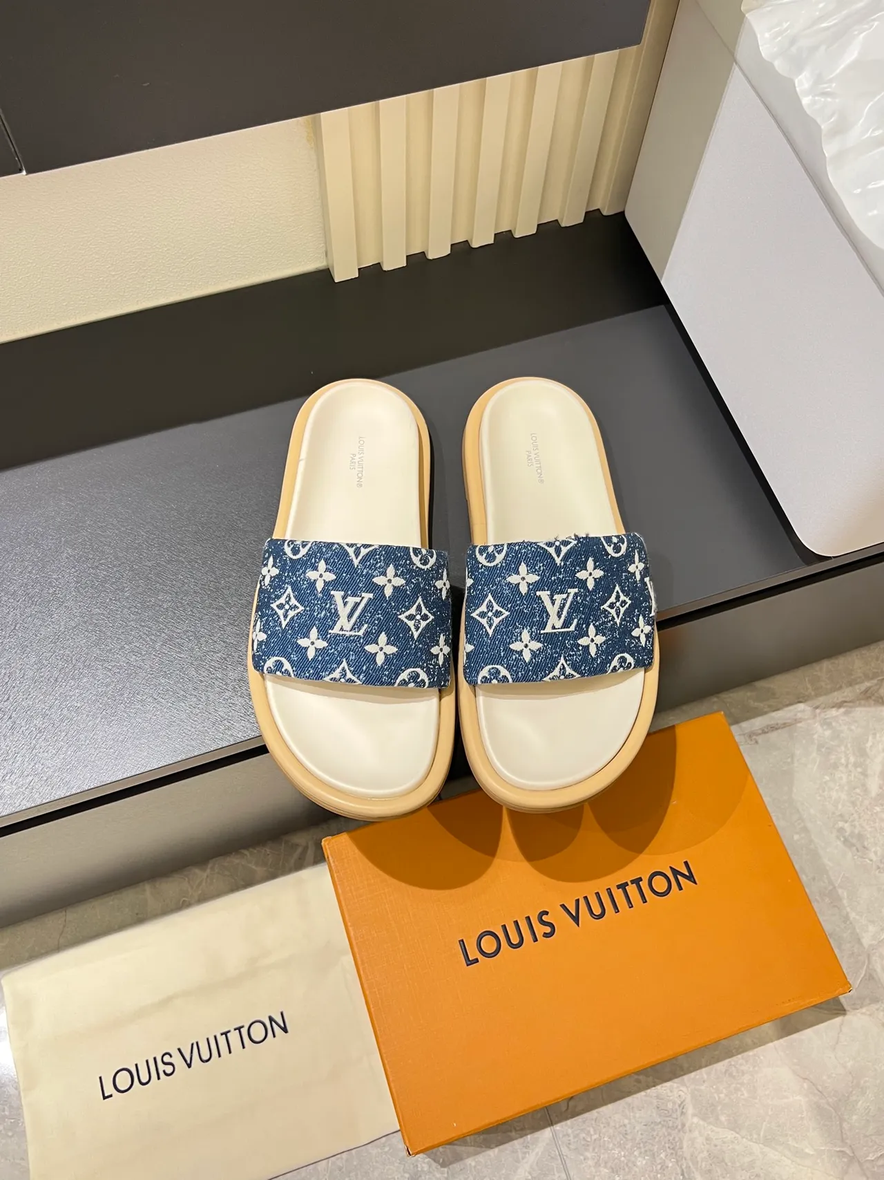 Louis Vuitton Blue White Monogrammed Canvas Strap Flat Rubber Sole Slippers 11
