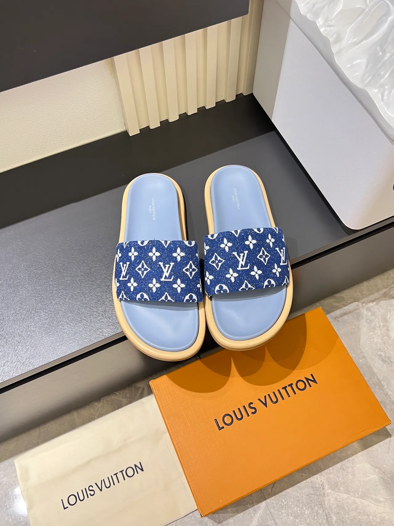 Louis Vuitton Blue White Monogrammed Canvas Strap Flat Rubber Sole Slippers 13