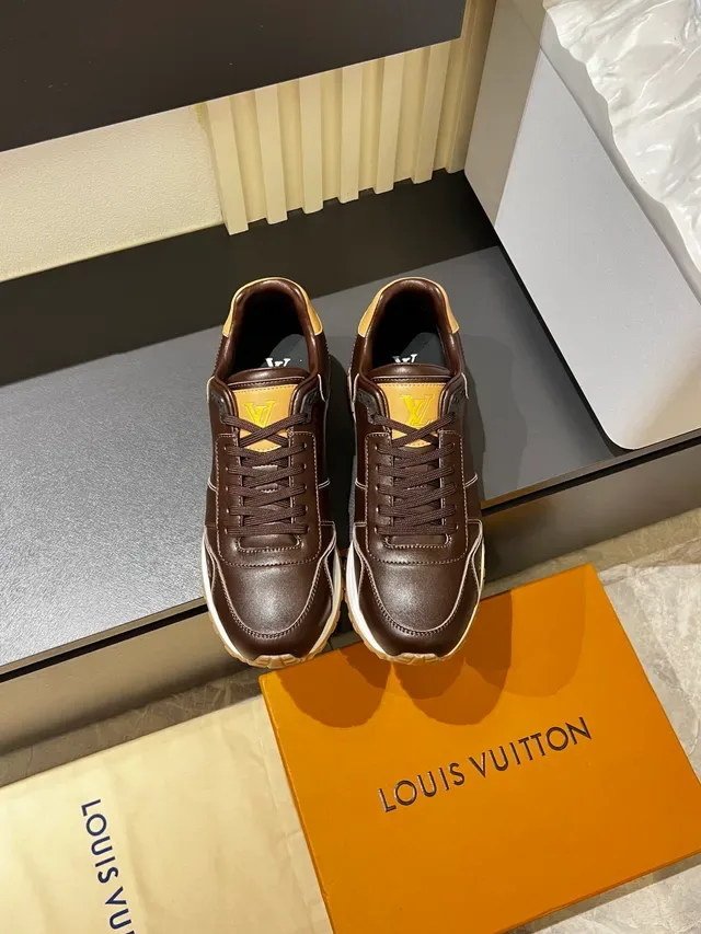 Louis Vuitton sneakers lifestyle marrom bege com painéis de couro low top 5