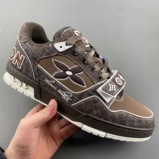 Louis Vuitton Marrón Beige Impresión Monograma Parte Superior Sistema de Cierre Dual Lifestyle Sneakers