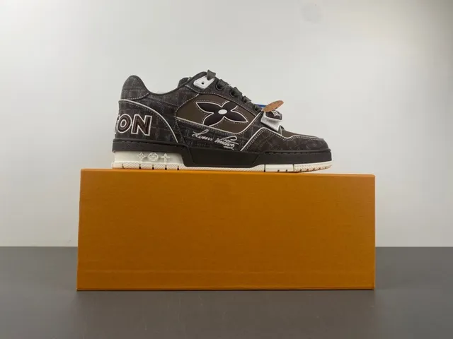 Louis Vuitton Brown Beige Monogram-Print Upper Dual Closure System Lifestyle Sneakers 15