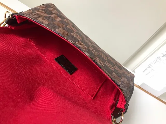 Louis Vuitton Bolsa Marrom Dourado Damier Ebène Xadrez de Lona com Hardware 2