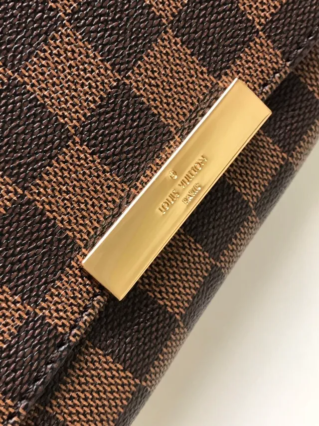 Louis Vuitton Bolsa Marrom Dourado Damier Ebène Xadrez de Lona com Hardware 5