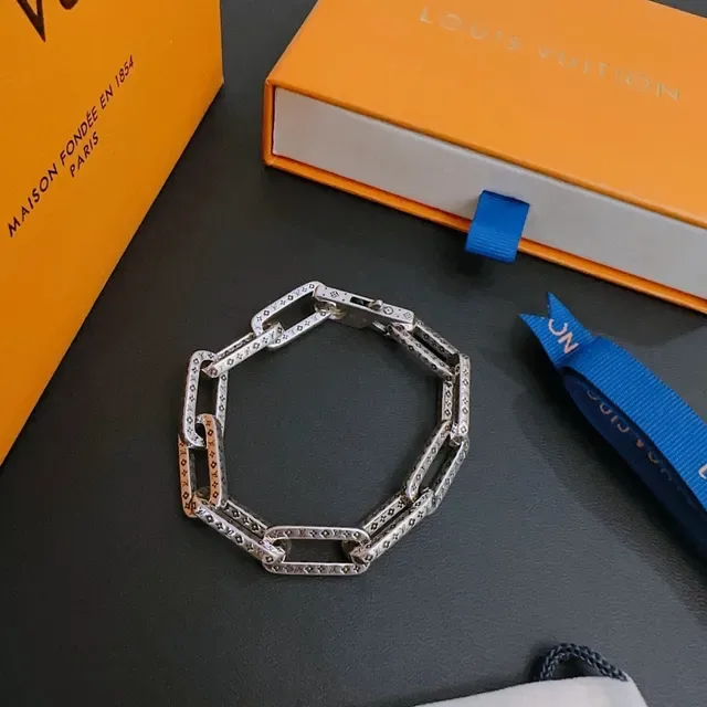 Louis Vuitton Chain Bracelet Silver Rectangular Link Engraved Monogram Pattern Bracelet 9