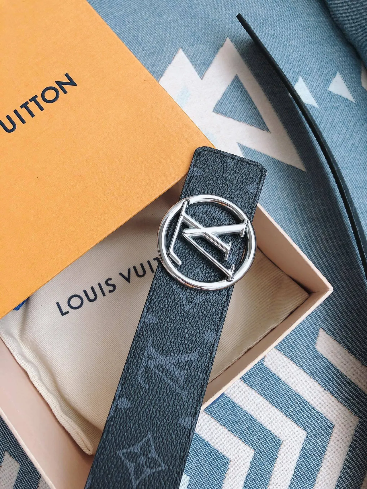 Louis Vuitton Circle LV Belt Dark Gray Monogram Leather Belt 9