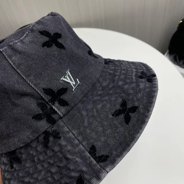 Louis Vuitton Chapeau de seau en velours côtelé brodé floral 8
