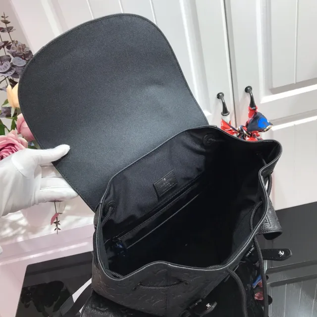 Louis Vuitton Explorer Preto Branco Couro com monograma embossado fechamento de tampa superior mochila casual 2