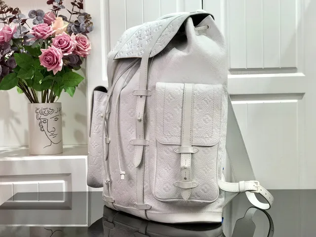 Louis Vuitton Explorer Preto Branco Couro com monograma embossado fechamento de tampa superior mochila casual 14