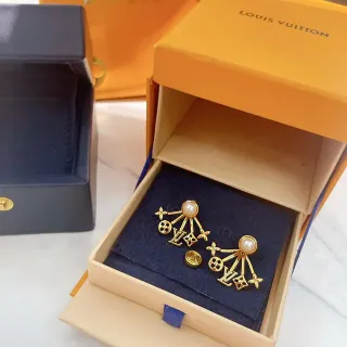 Louis Vuitton Aretes de Perlas de Abanico Monograma
