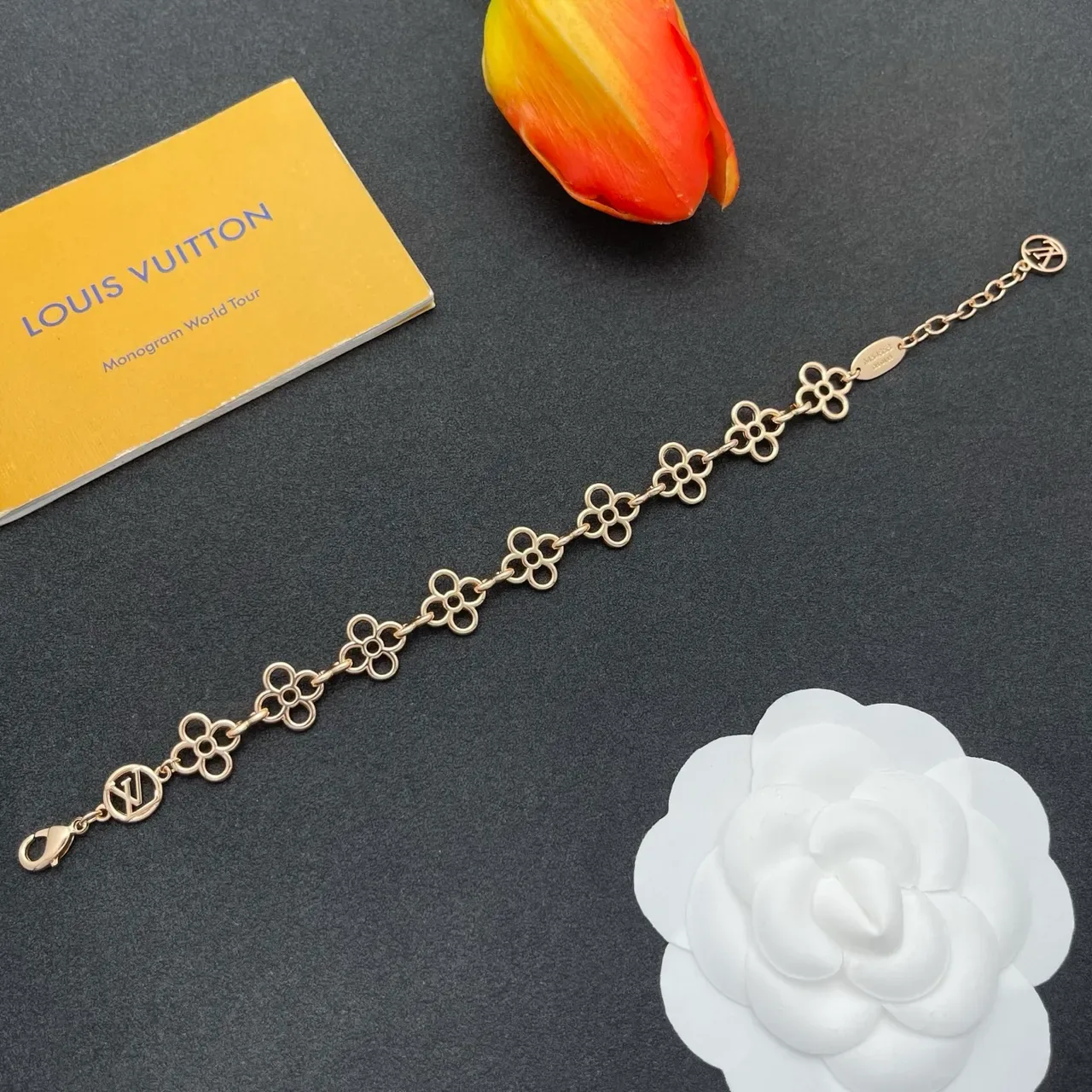 Louis Vuitton Flower Gold Floral Link Chain Openwork Petals Bracelet 8
