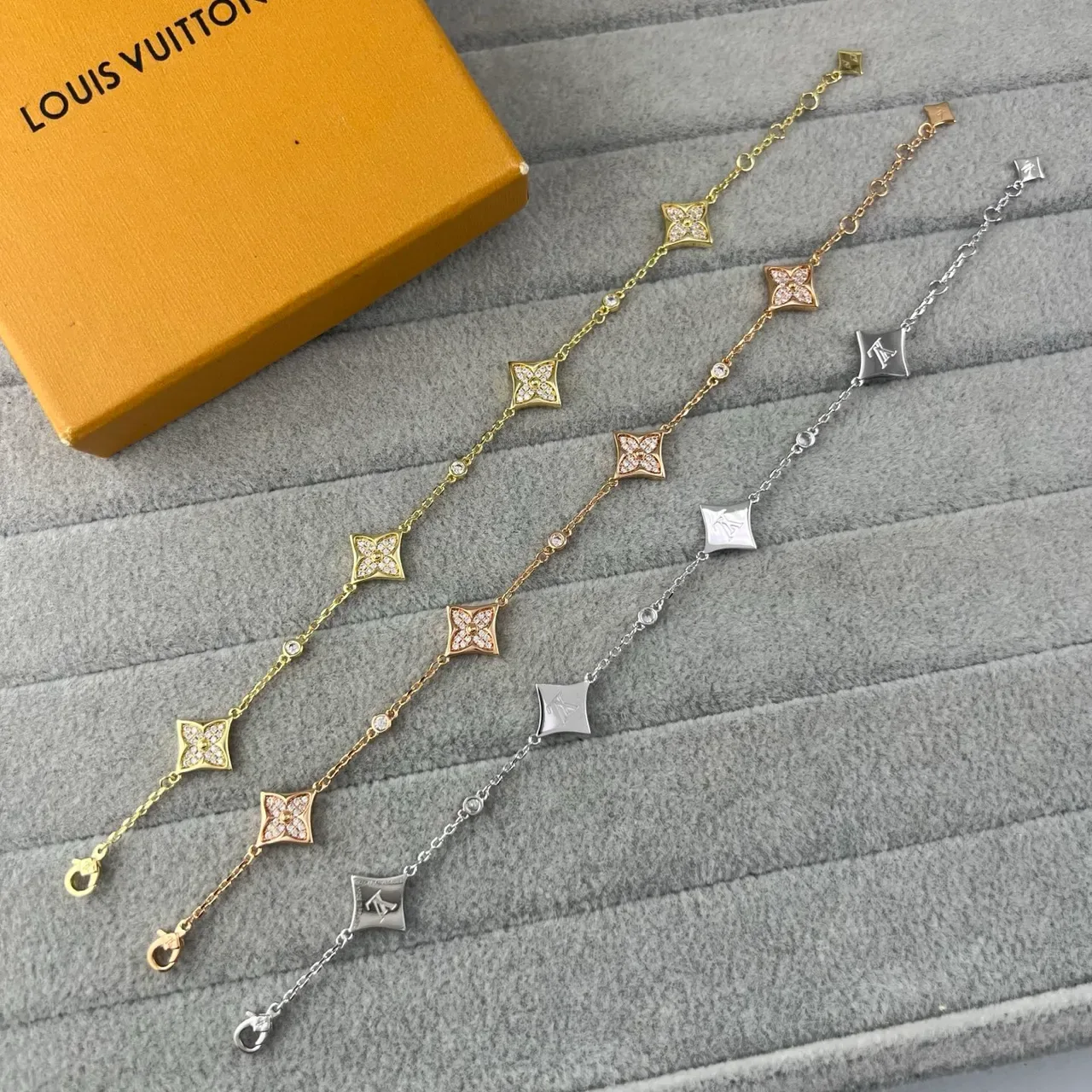 Louis Vuitton Flower Motif Pavé Quatrefoil Chain Bracelet 6