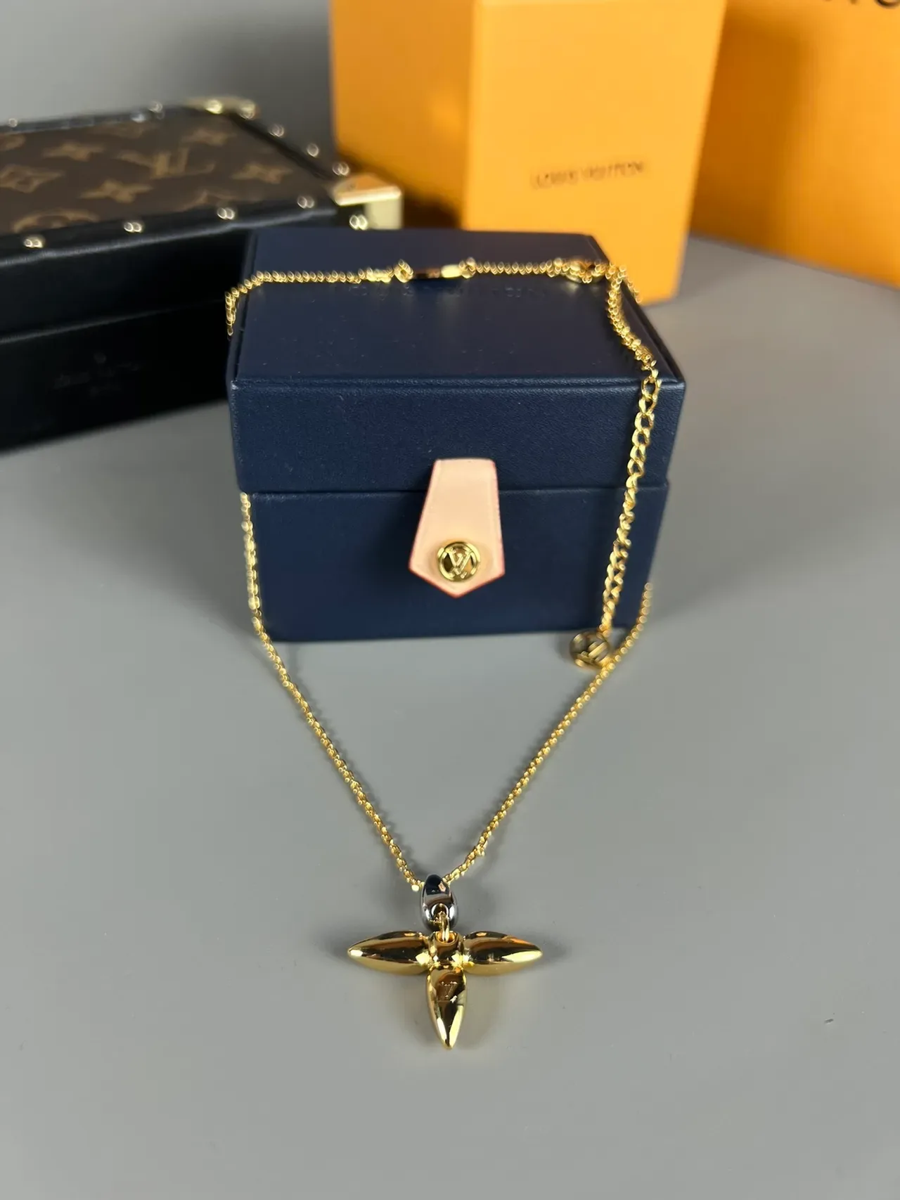 Louis Vuitton Colar Motivo Floral Ouro e Prata Bicolor 6