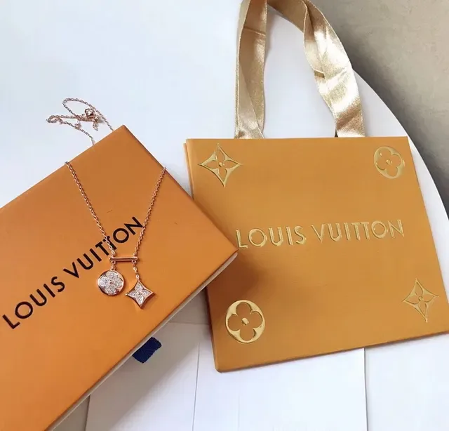 Louis Vuitton Flower & Quatrefoil Pavé Crystal Necklace 4