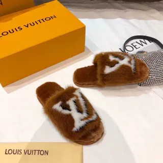 Louis Vuitton Zapatillas de piel Monograma Marrón Blanco