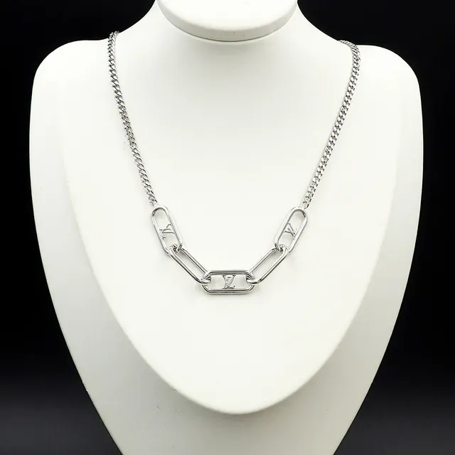 Louis Vuitton Gold Curb Chain Monogram-Engraved Oval Links Necklace 3