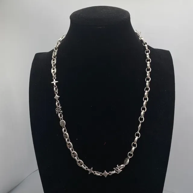 Louis Vuitton Gold Mariner-Link Chain Mixed-Charm Motif Necklace 3