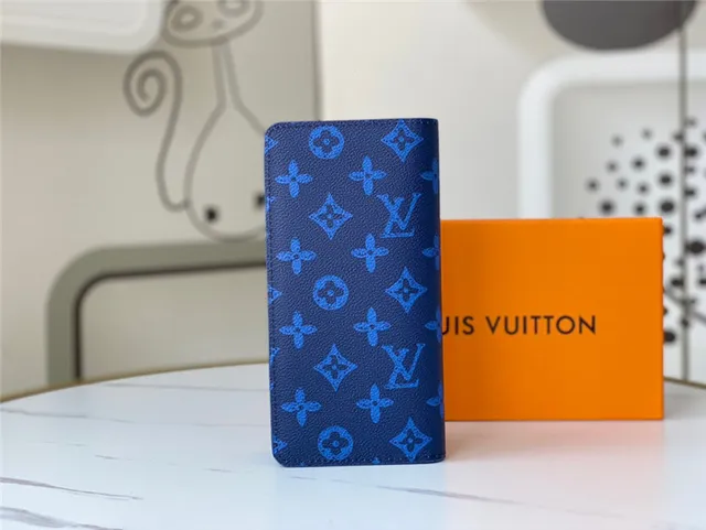 Louis Vuitton Green White Monogram Leather Bold Logotype Long Wallet 9