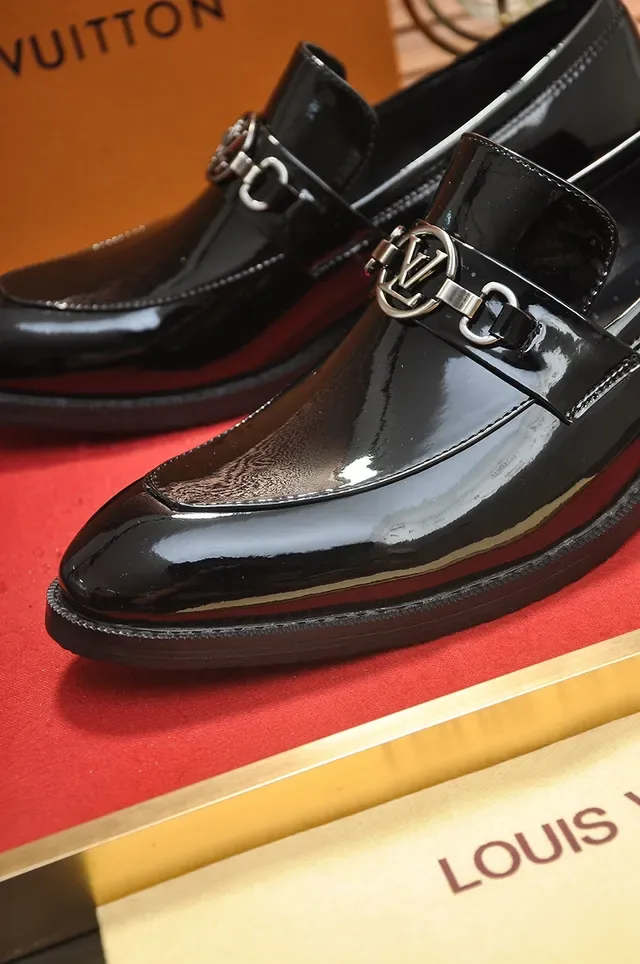 Louis Vuitton Horsebit 1955 लोअफर काला पैटेंट लेदर 2