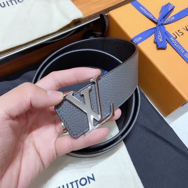 Louis Vuitton Interlocking LV Buckle Gray Pebbled Leather Belt 9