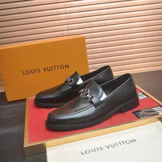 Louis Vuitton 乐福鞋 黑色 银色 皮革 金属 LV 扣 乐福鞋