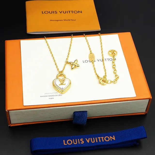 Louis Vuitton Lock Me Heart Pearl Gold Necklace 7