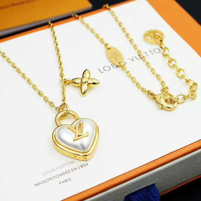 Louis Vuitton Lock Me Heart Pearl Gold Necklace 9