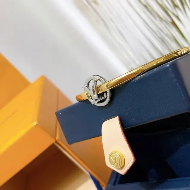 Louis Vuitton LV Circle Gold-Tone Interlocking Monogram Bracelet 4