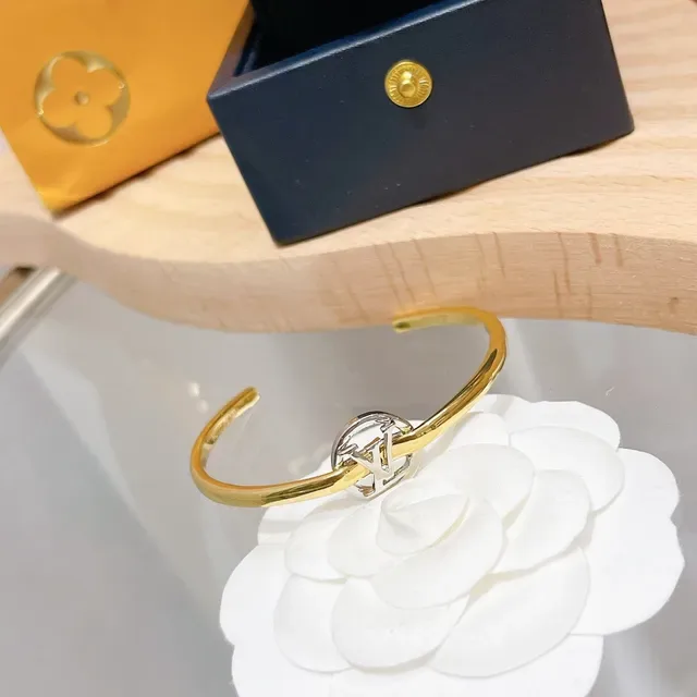Louis Vuitton LV Circle Gold-Tone Interlocking Monogram Bracelet 8