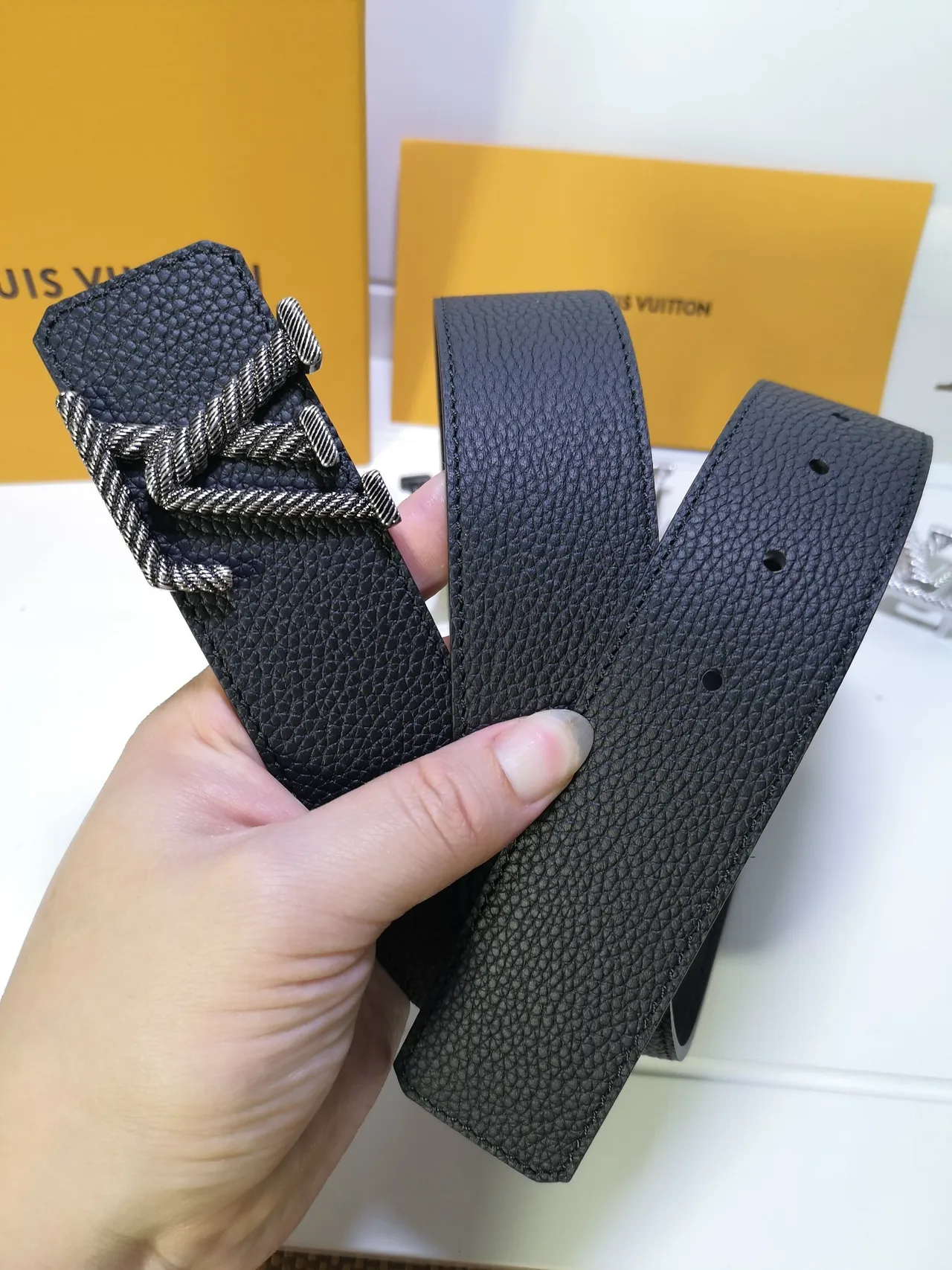 Louis Vuitton LV Initiales Black Pebbled Leather Belt 4