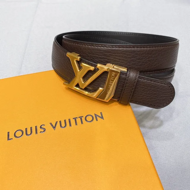 Louis Vuitton LV Initiales भूरी दानेदार चमड़े का बेल्ट 6