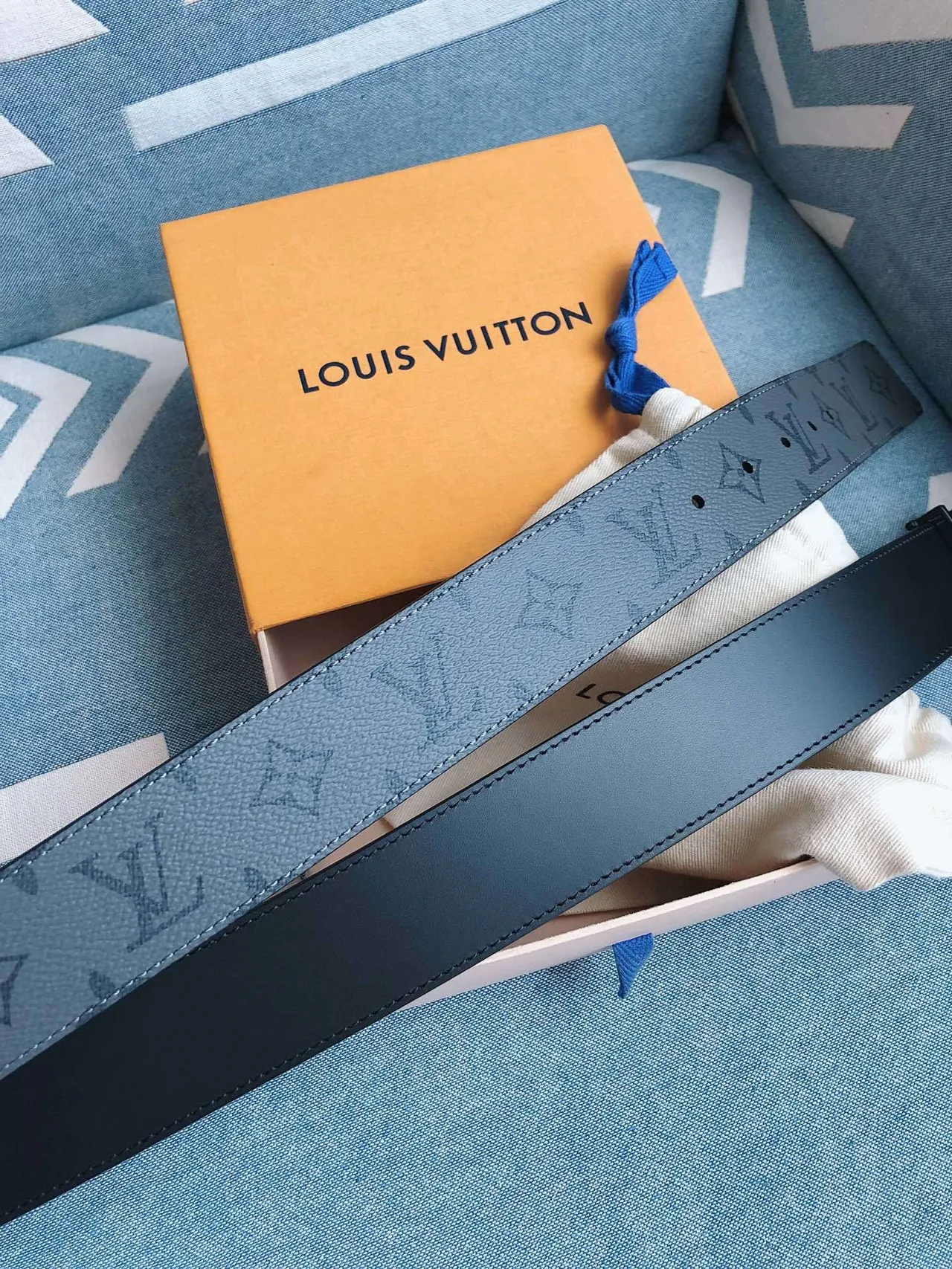 Louis Vuitton LV Initiales Gray Monogram Leather Belt 5