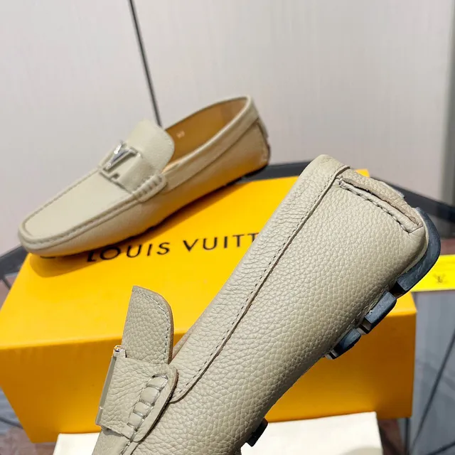 Louis Vuitton LV লুফার বেইজ পেবল্ড লেদার লুফার 4
