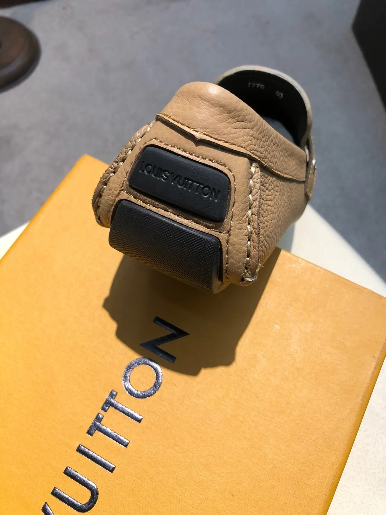 Louis Vuitton LV Loafer Bege Couro Granulado Loafers 5