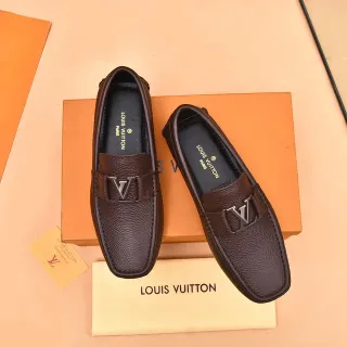 Louis Vuitton LV 棕色粒面皮革金属扣乐福鞋