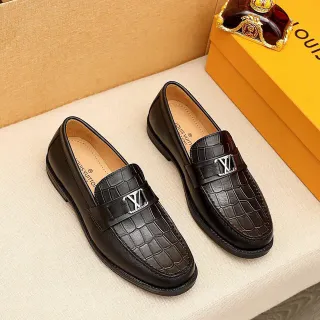 Louis Vuitton LV 鳄鱼压纹黑色皮革乐福鞋