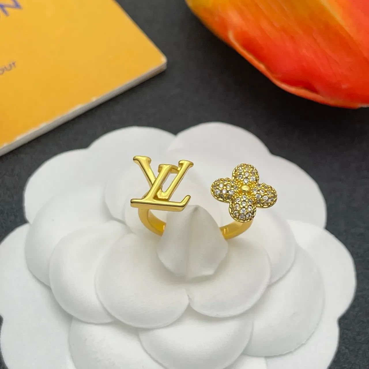 Louis Vuitton LV Monogram and Crystal Flower Gold Ring 7