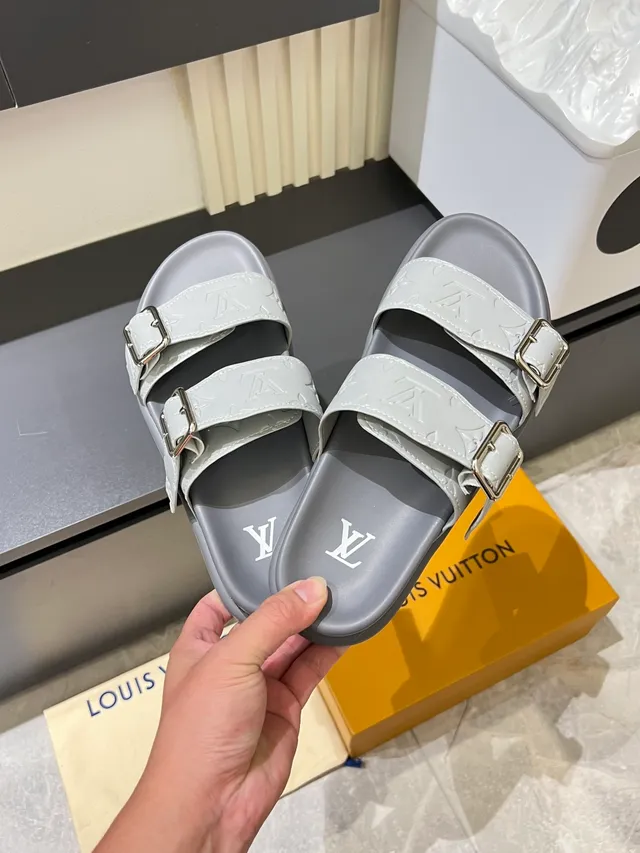 Louis Vuitton LV Slide Monogram Rubber Strap Casual Sandals 9