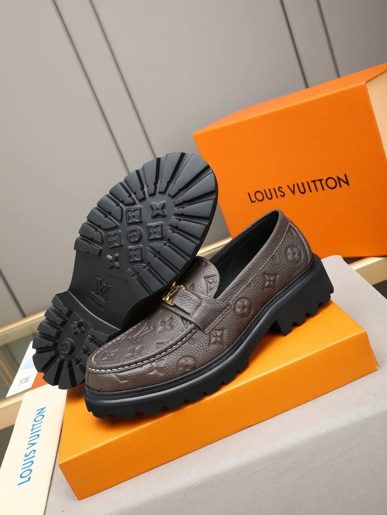 Louis Vuitton LV Trail Loafer বাদামী Monogram চামড়া বাকেল স্ট্র্যাপ প্ল্যাটফর্ম লোফার 4