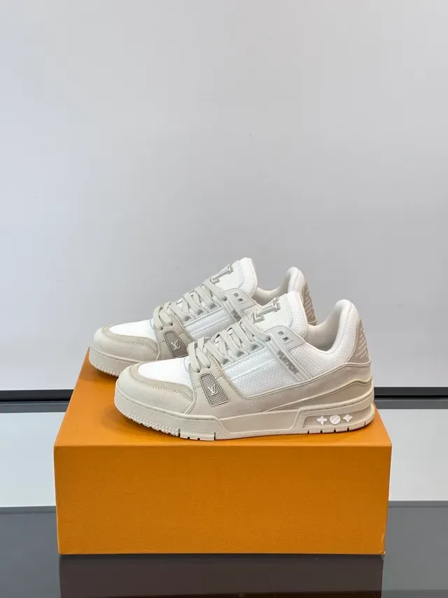 Louis Vuitton LV Trainer Bege Branco Tênis Lifestyle Correa Estruturada Superposição Painéis de Malha Texturizados e de Couro 5