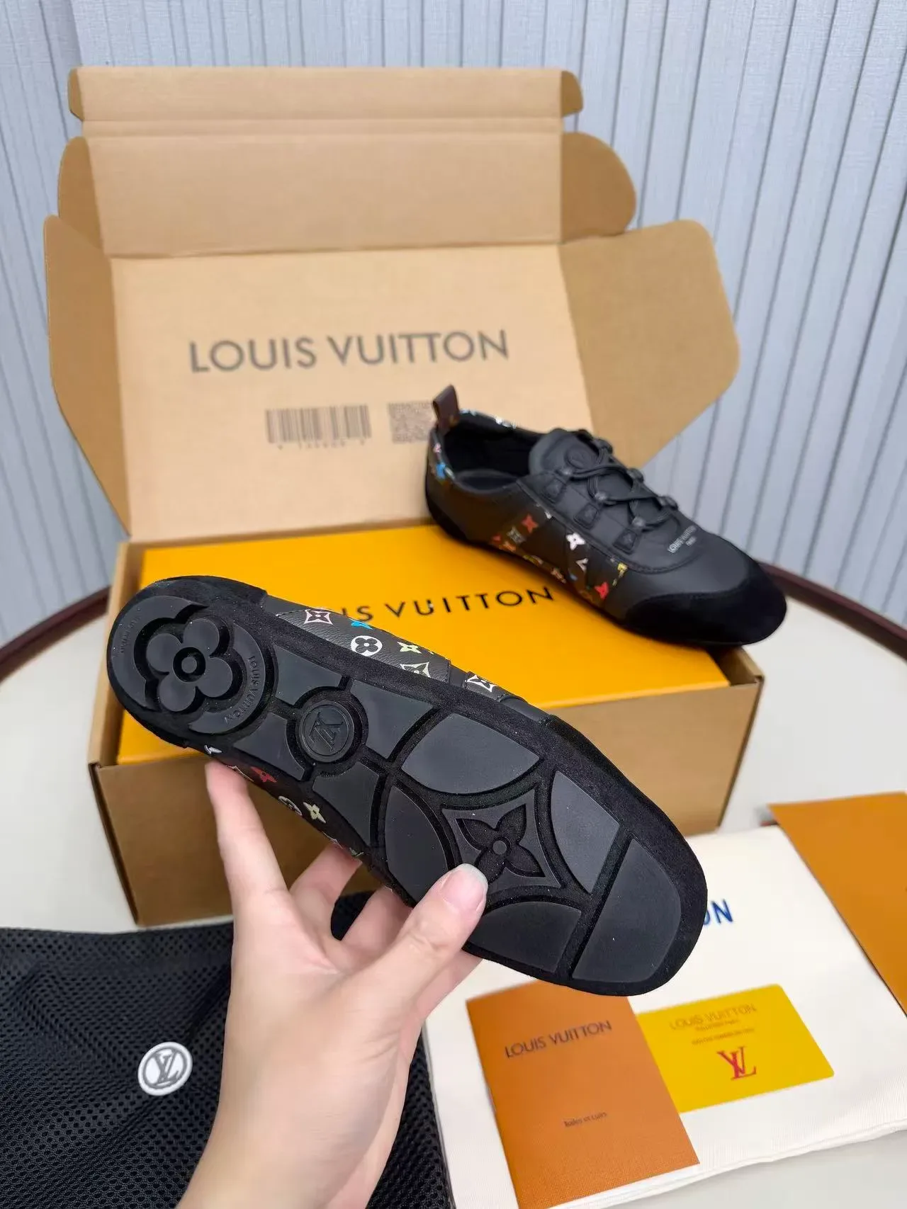 Louis Vuitton LV Trainer Zapatillas Lifestyle Negro Multicolor Low-Top Material Mixto 3