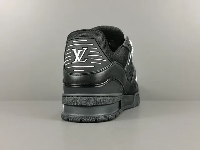 Louis Vuitton LV Trainer Noir Blanc Tige en Cuir-Maille Structurelle Sangle Asymétrique Marquée Sneakers Lifestyle 14