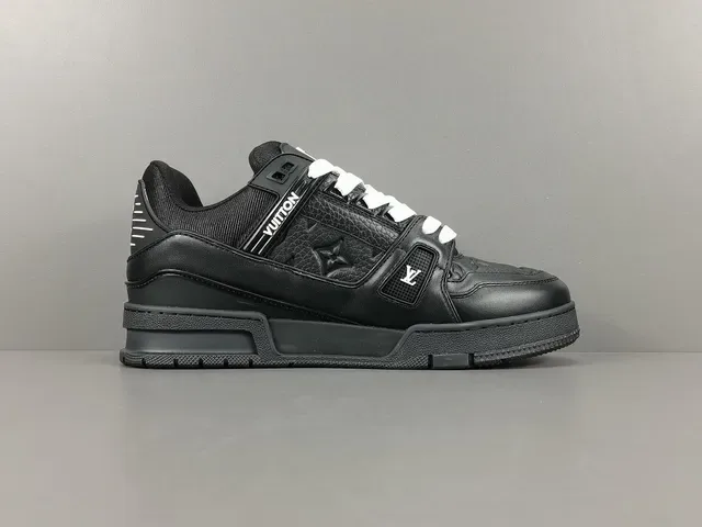 Louis Vuitton LV Trainer Noir Blanc Tige en Cuir-Maille Structurelle Sangle Asymétrique Marquée Sneakers Lifestyle 18