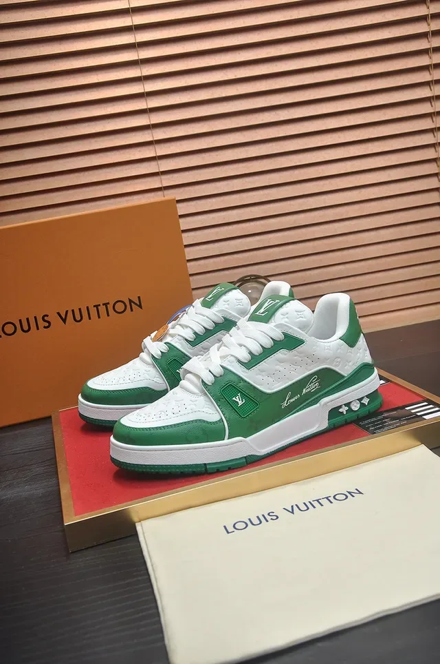 লুই ভিতন LV Trainer সবুজ সাদা স্তরযুক্ত Monogram চামড়া চাঙ্কি মিডসোল লাইফস্টাইল স্নিকার 4