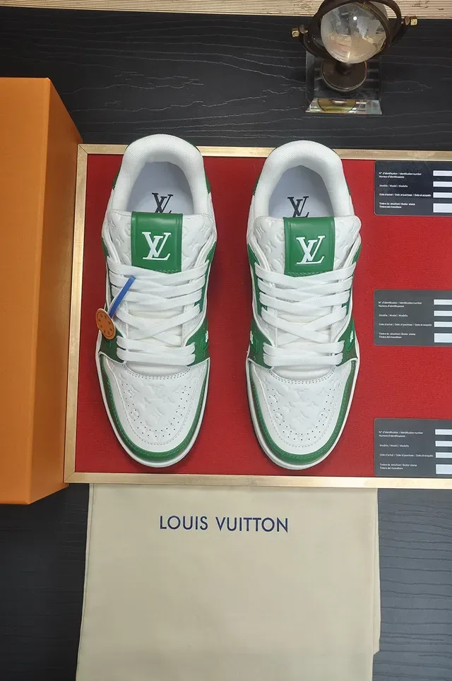 লুই ভিতন LV Trainer সবুজ সাদা স্তরযুক্ত Monogram চামড়া চাঙ্কি মিডসোল লাইফস্টাইল স্নিকার 5