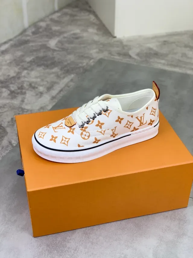 Louis Vuitton LV Trainer White Beige Monogram-Print Canvas Low-Top Lace-Up Lifestyle Sneakers 4