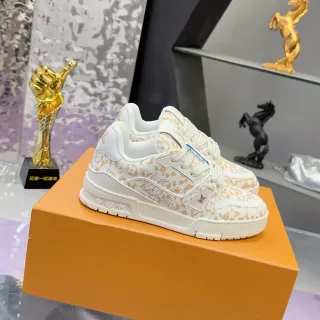 Louis Vuitton LV Trainer Blanco Beige Monogram-Print Superior Chunky Esculpido Mediasuela Media Zapatillas Lifestyle