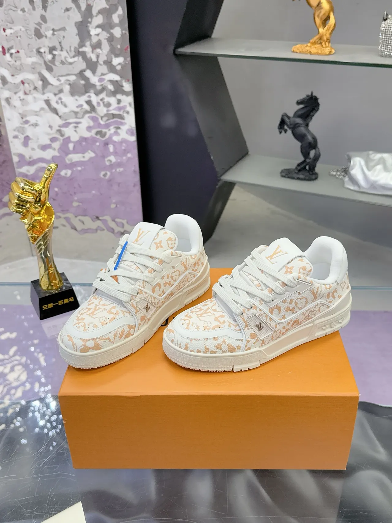 Louis Vuitton LV Trainer White Beige Monogram-Print Upper Chunky Sculpted Midsole Lifestyle Sneakers 5