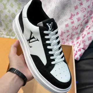 Louis Vuitton LV Trainer White Black Chunky Sole Mixed Leather And Technical Fabric Upper Lifestyle Sneakers