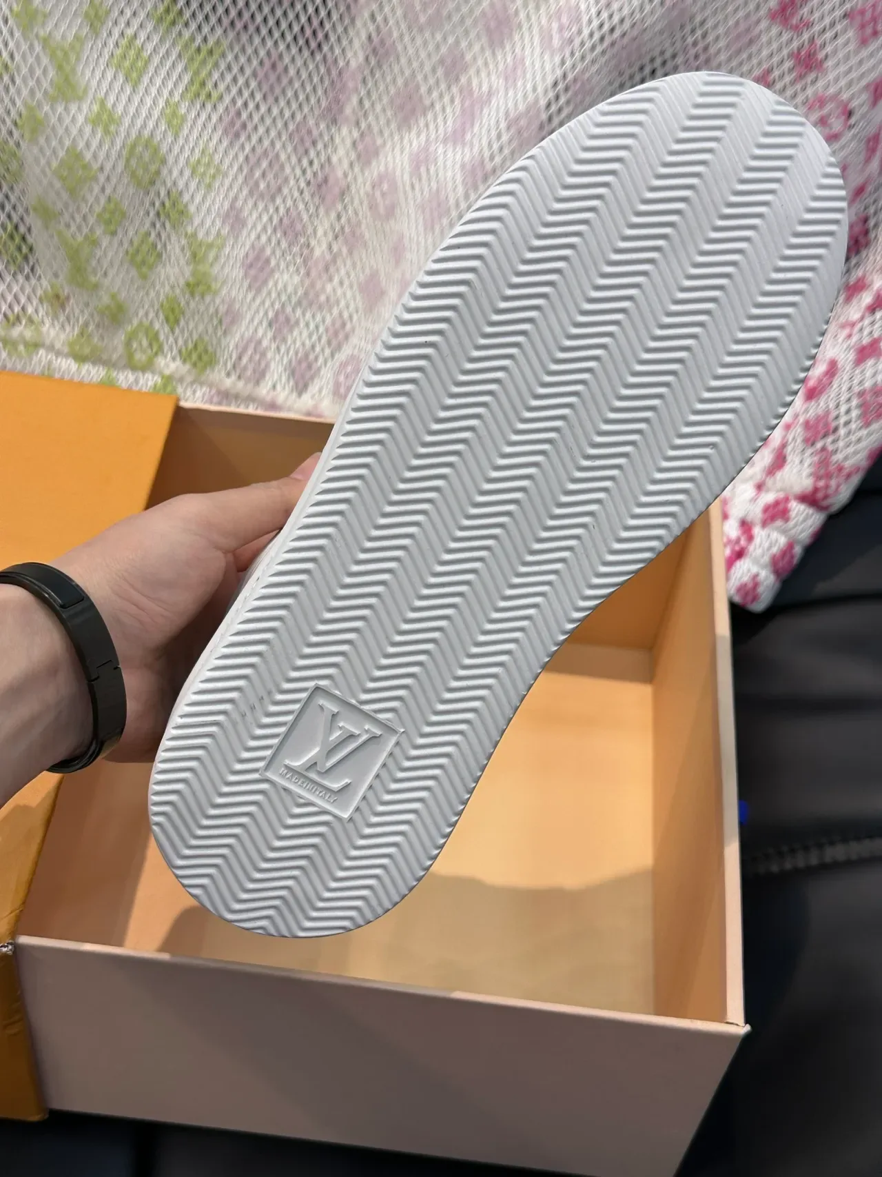 Louis Vuitton LV Trainer Branco Preto Sola Chunky Couro e Tela Técnica Mista Lifestyle Sneakers 2