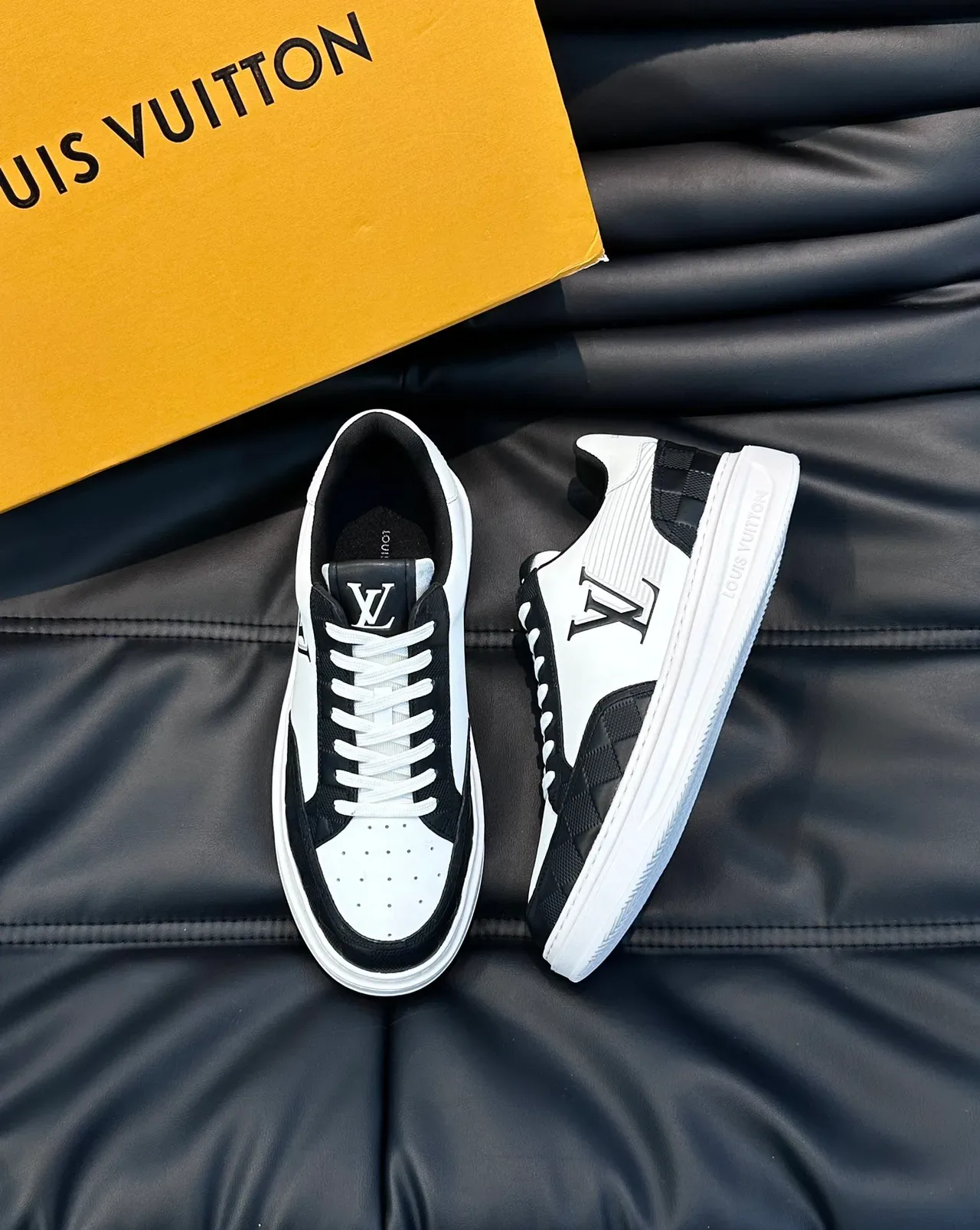 Louis Vuitton LV Trainer Branco Preto Sola Chunky Couro e Tela Técnica Mista Lifestyle Sneakers 5